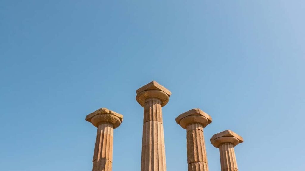 2025 Poland Instagram advertising rate card для Ukraine