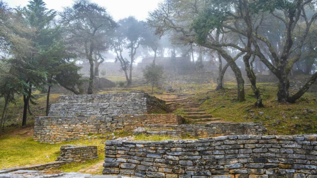 : Uruguay Rumble , , .